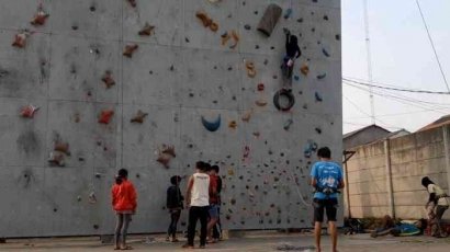 Mekanisme Pelaksanaan Program Pelatihan PANJAT TEBING DI INDONESIA