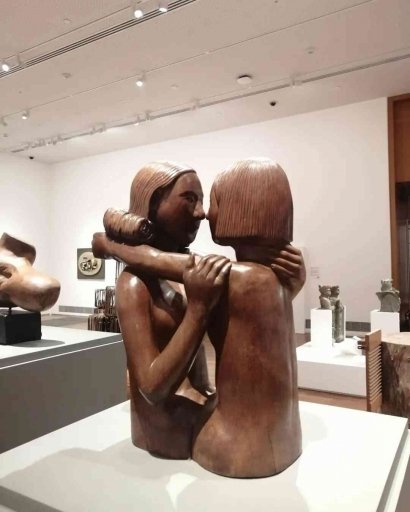 Kita yang Merasa. Ya, Kita Manusia