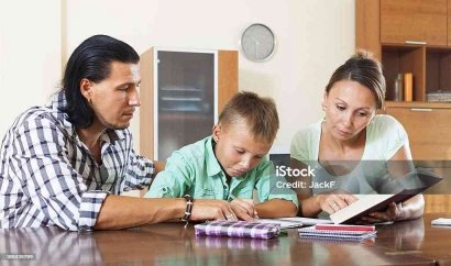 Uang dan Keluarga, antara Seni dan Problema dalam Mengaturnya