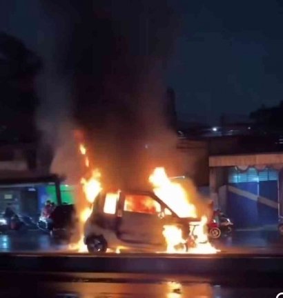 Kebakaran Mobil Listrik di Bandung, Ari Sumarto Taslim Pencinta Otomotif Soroti Sistem Keamanan Baterai Listrik