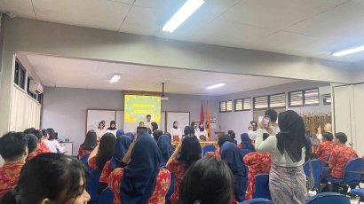 Meresapi Harmoni Tradisi: Pengalaman di Seminar dan Workshop Angklung TIAT Trisakti