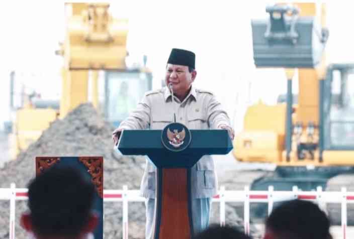 Presiden Prabowo dalam sebuah kegiatan. Memberi perhatian terhadap tambang ilegal yang merugikan negara. (Dokumentasi Instagram Presiden Ptabowo)&nbsp;